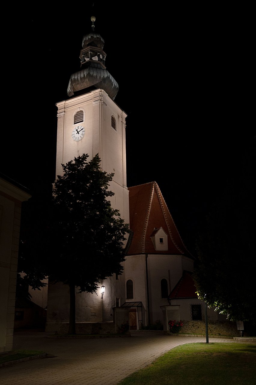  Siegrun Appelt, Langsames Licht/Slow Light, Wehrkirche Wiesmath, Foto: Siegrun Appelt, 2021