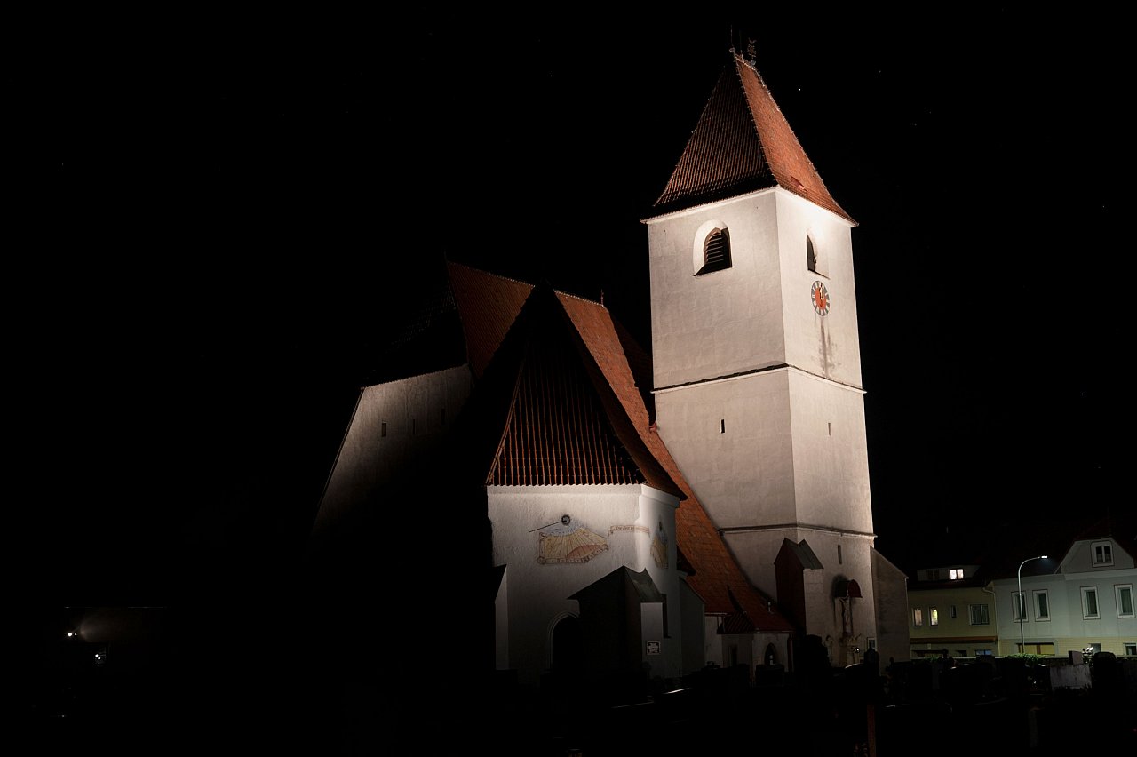 Siegrun Appelt, Langsames Licht/Slow Light, Wehrkirche Unteraspang, Foto: Siegrun Appelt, 2021